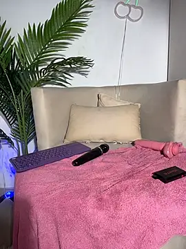 MiaFoxie's cam snapshot