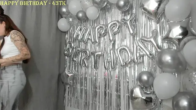 why_again_me's cam snapshot