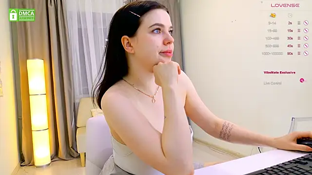 lovly_bambi live sex cam