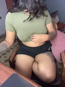 Brown_Beautyz's cam snapshot