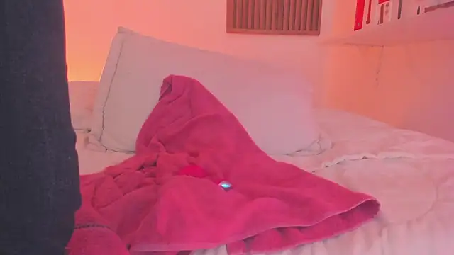 TiffanyWright's cam snapshot