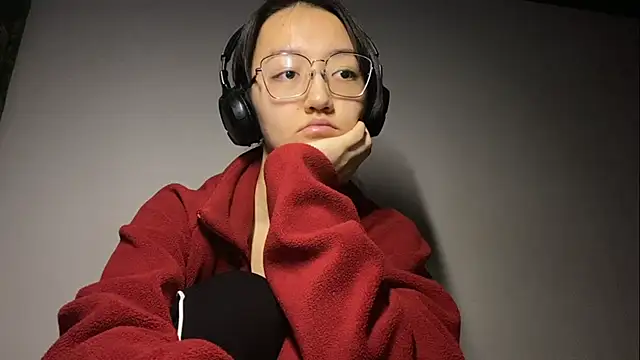 LinaClous's cam snapshot