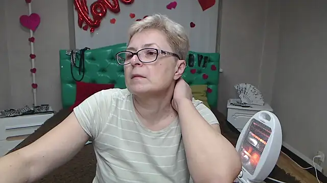 EmiliaGree's cam snapshot