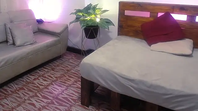 Yeseniaa25_'s cam snapshot