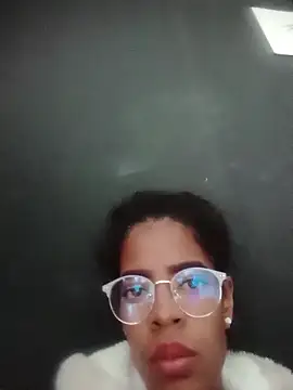 thianahorny's cam snapshot