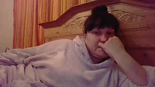 _squirty_cum_lady_'s cam snapshot