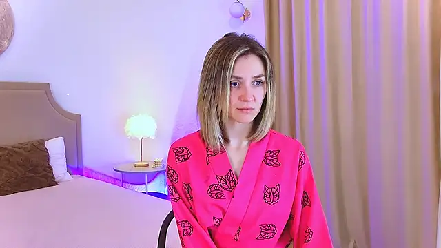 EmeraldGlow's cam snapshot