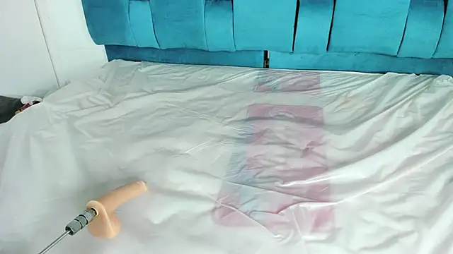 mia__fernandez's cam snapshot