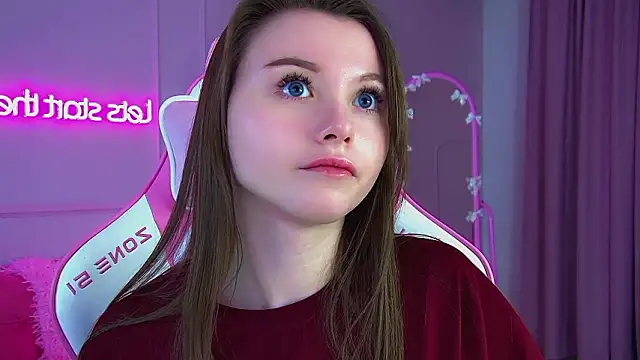 KeiraAsti's cam snapshot