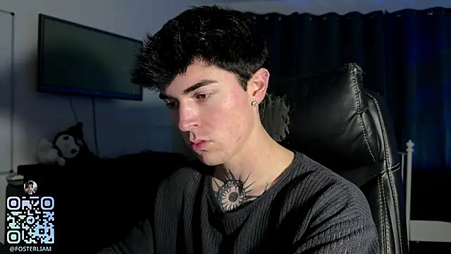 LiamFoster live sex cam