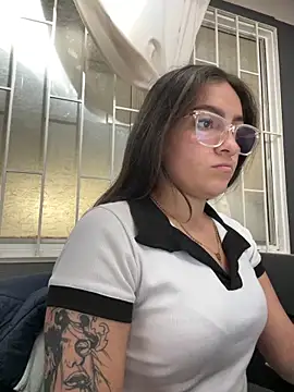 Alyha_Cortes's cam snapshot