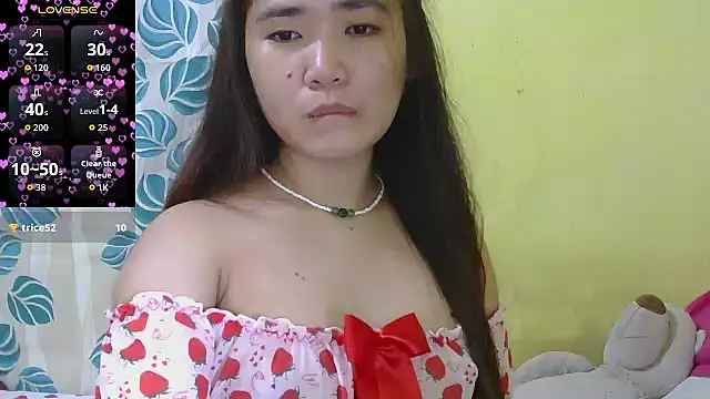 HornyAsian4uxx's cam snapshot