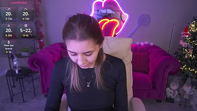 GinnyQueen's cam snapshot