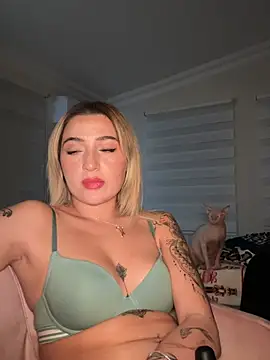 yaprakmericc's cam snapshot