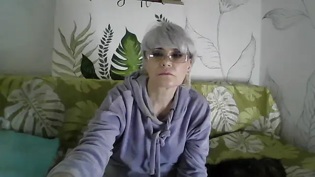 Catty_Lady's cam snapshot