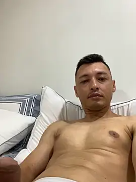 alexsandropllt live sex cam