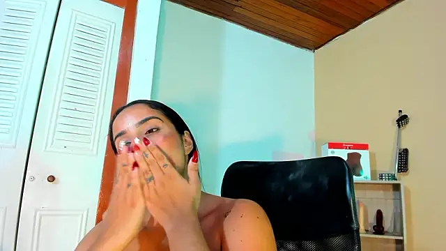 Violetta_0's cam snapshot