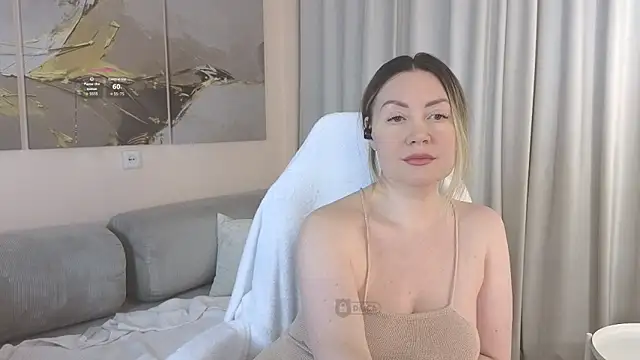 ElyaSoftTemptation's cam snapshot