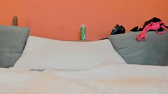 Dirty-Bya live sex cam