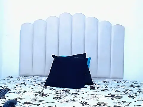 AdaraTastty live sex cam