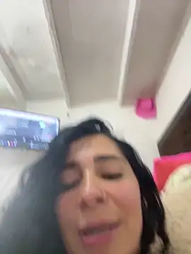 Meganmilk1 live sex cam