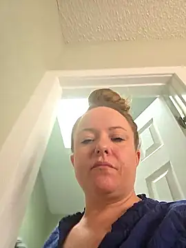 julimonroe's cam snapshot