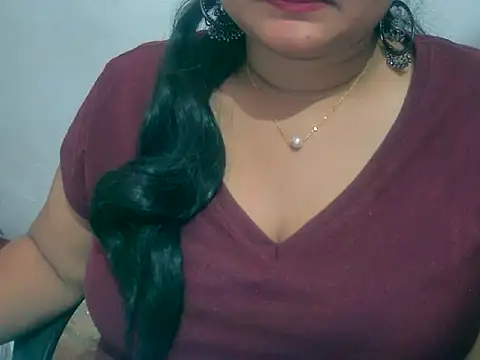 Saniya_K's cam snapshot