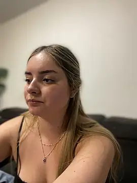 imlindapink live sex cam