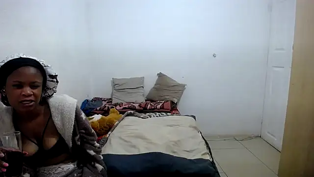 EbonyEssence's cam snapshot