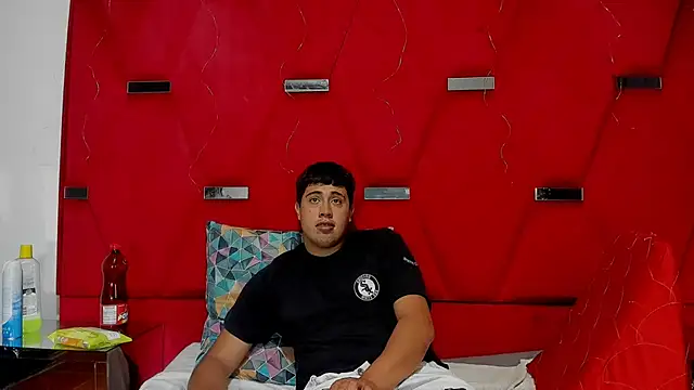 Emmaanddarling live sex cam