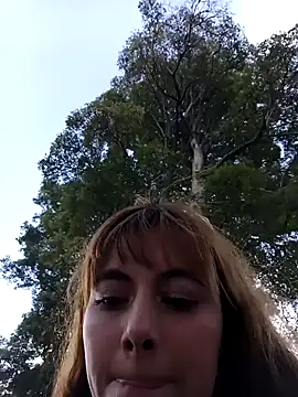 ISABELLA-01_'s cam snapshot