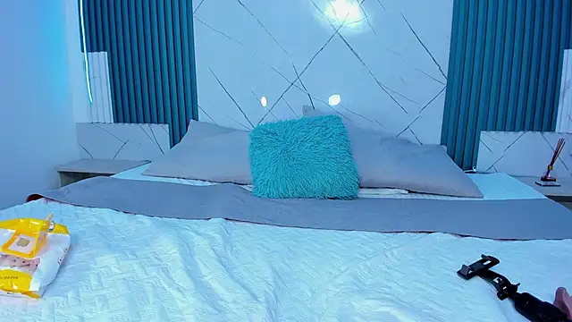 Sara-Robeth's cam snapshot