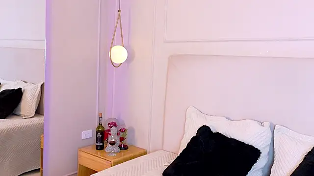 OlayaCooper's cam snapshot