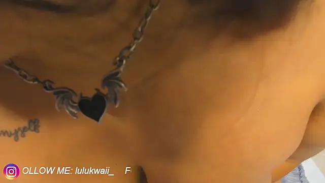 lulukawai16's cam snapshot