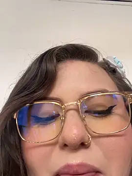 Kitty_Bms_'s cam snapshot