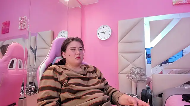 rousse_millers's cam snapshot