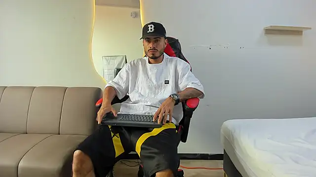 MatthewCullen live sex cam