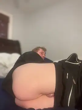 Dgamestrong's cam snapshot