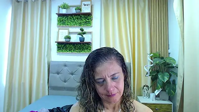 sasi_luna's cam snapshot