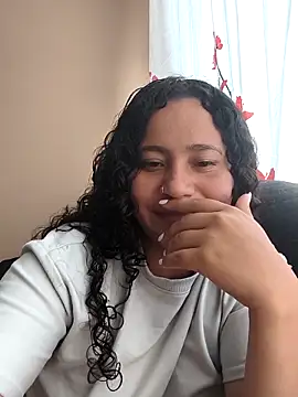 Yaya_watson's cam snapshot