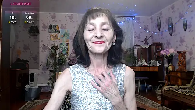 Angelina-Missteria live sex cam