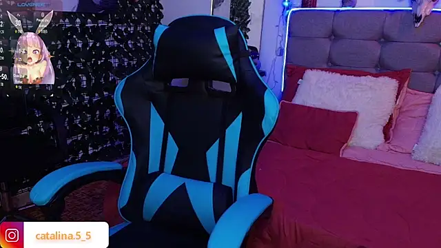 Kata_Bigboobs's cam snapshot