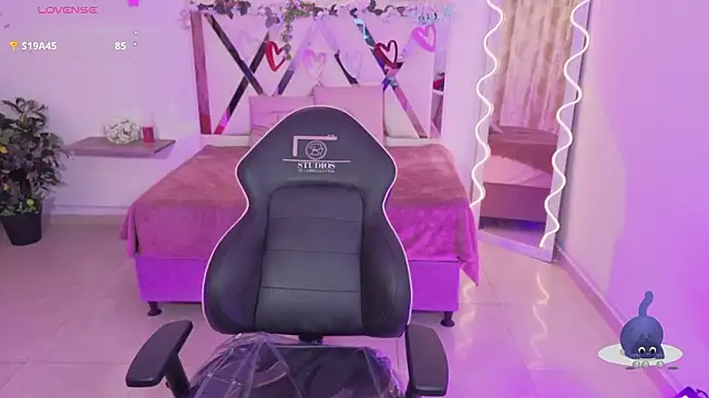 ZURY_TAY's cam snapshot