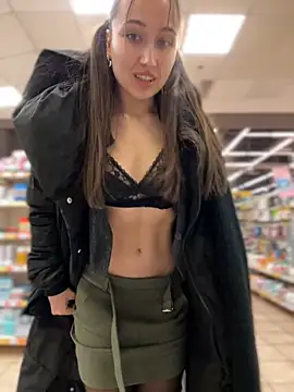 ICrazyOneIRL live sex cam