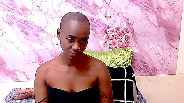 EbonyOlive69's cam snapshot