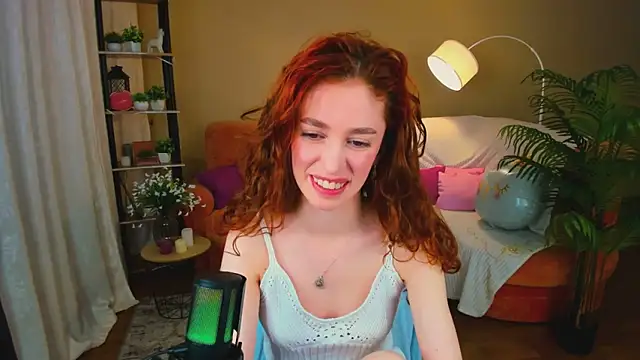 ChristinaConteeree's cam snapshot