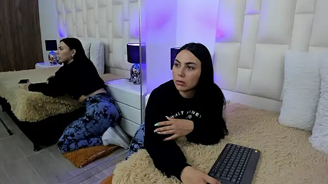 Ariana_rouse's cam snapshot