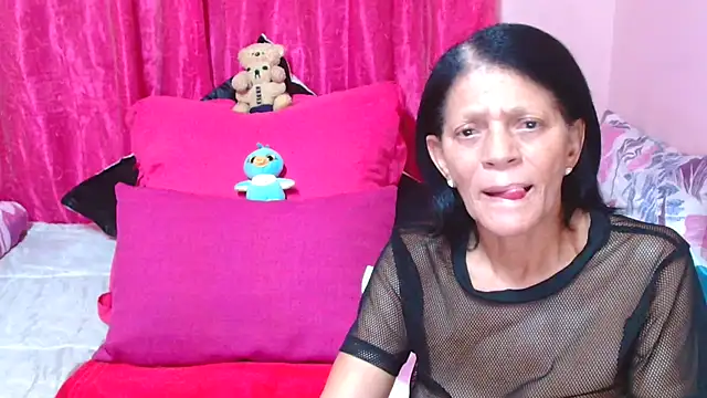 SLUTTYROXY's cam snapshot