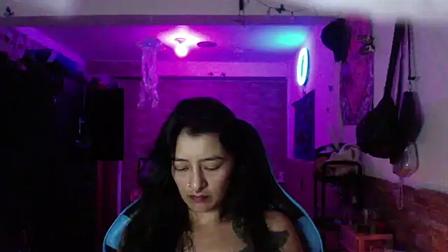 AngelaQueen_'s cam snapshot