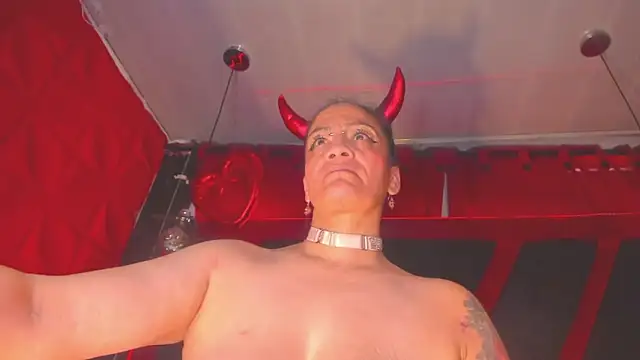 Taylor-hardcore's cam snapshot